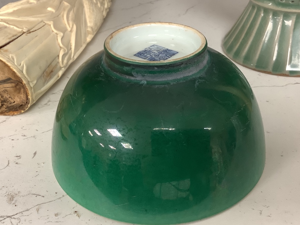 A Chinese green glazed bowl and a Korean celadon vase, height 27cm